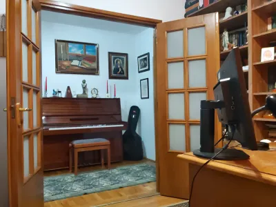 Camera cu pian apartament vanzare cumparare Sector 5 Bucuresti